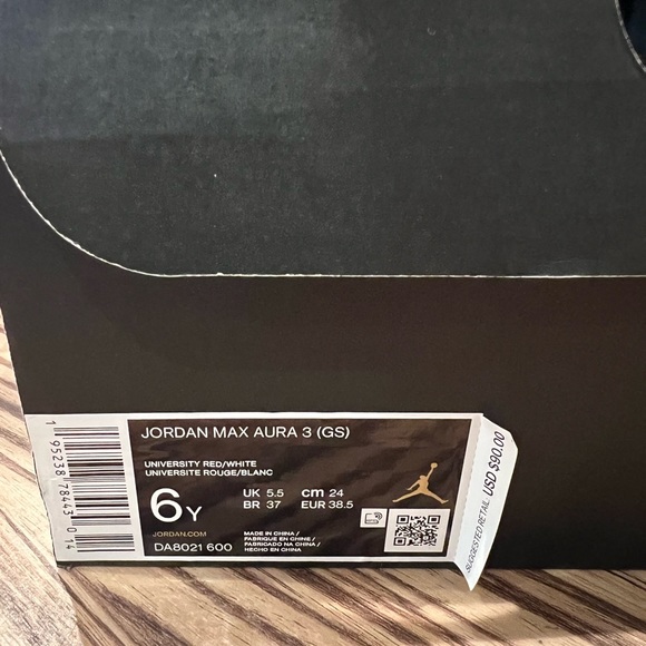 Nike Jordan Max Aura 3 Youth size 6Y - Picture 3 of 7